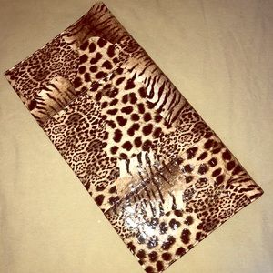 Leopard print clutch